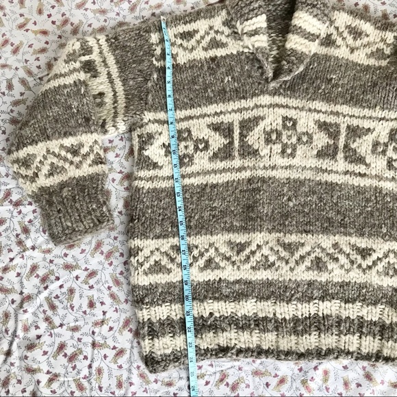 Vintage cowichan wool sweater size S/M - Picture 9 of 10